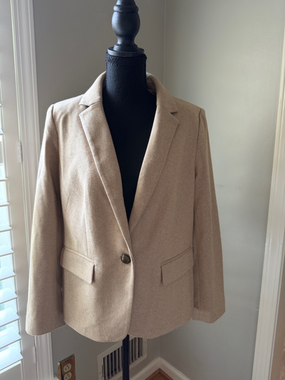 LOFT Neutral Beige Single-Button Blazer